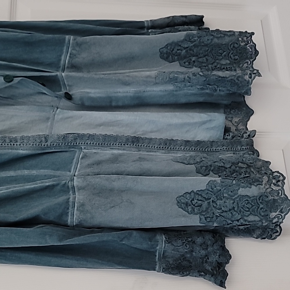 Stylish Blue Lace Trim Jean Jacket - Picture 3 of 5